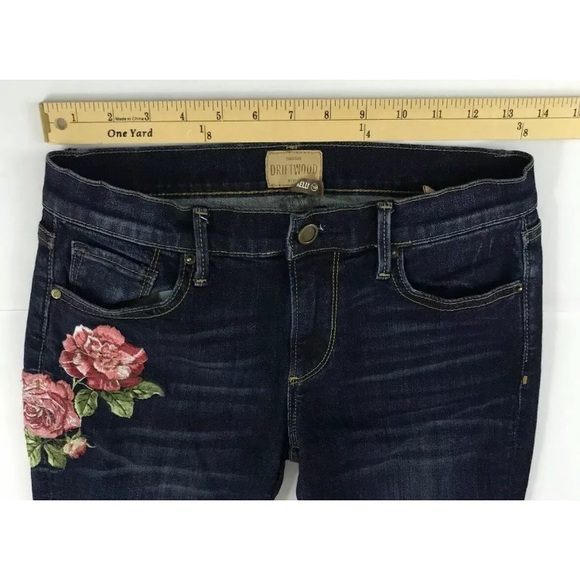 Driftwood Kelly Floral Rose Embroidered Jeans 26 - Picture 3 of 12